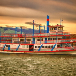 Sternwheeler Cruise—April 2013